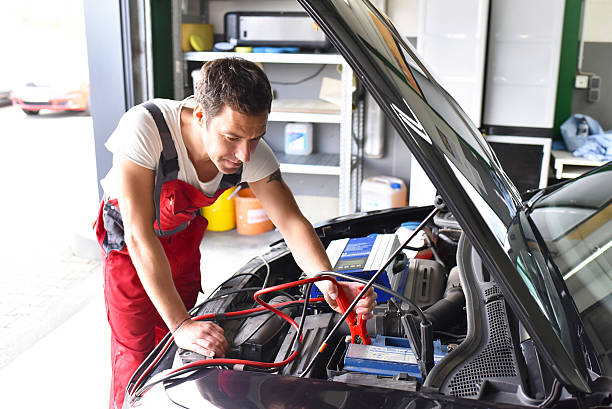 Maneiras simples de ajudar a prolongar a vida útil da bateria do seu carro