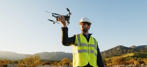 Pequenas empresas de construção podem usar drones e IA para monitorar obras?