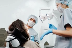 Quais são as vantagens de uma prótese dentária em Eunápolis?